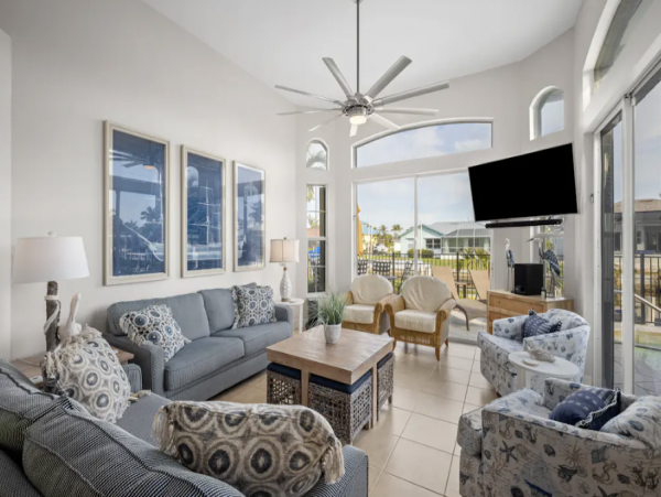 Marco Island Beautiful 3 Bedroom Home with Pool & Canal View